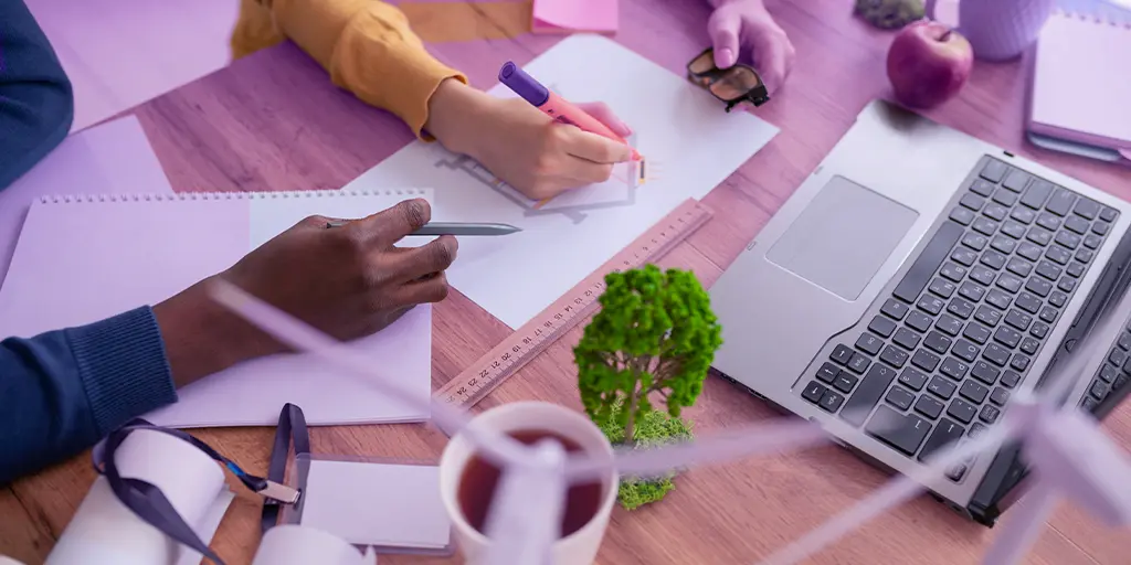 بيئة العمل وأثرها على الأداء الوظيفي